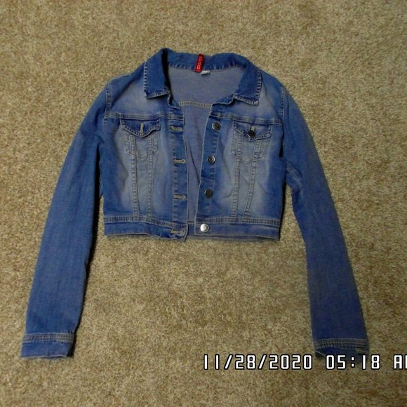 Cropped Jean Jacket - Picture 1 of 4